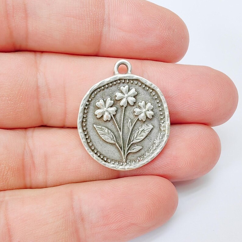 Plant Charms, Flower Pendant, Round Nature Earring Charm, 28x24mm G37402