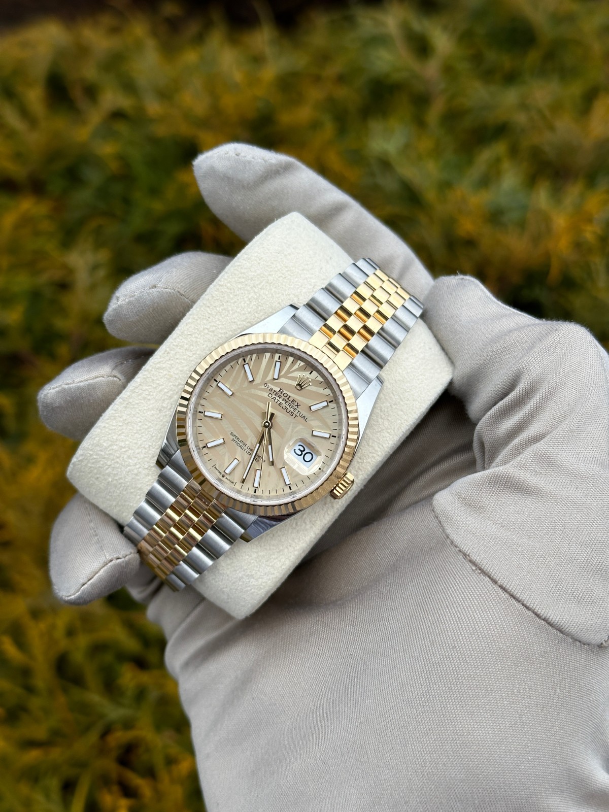 2023 | Rolex Datejust 36 | 126233 | Palm Dial | Jubilee | Fluted | Box & Papers.