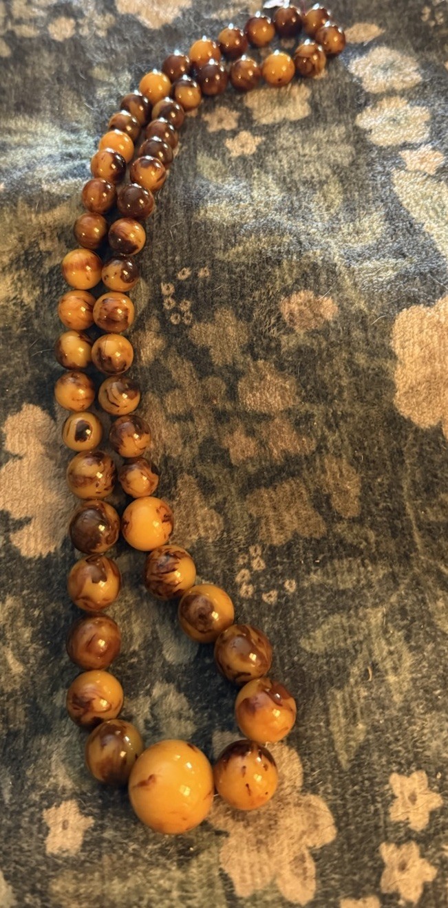 Bakelite Egg Yolk Amber Beaded Necklace Marbled Graduated Steel Cable