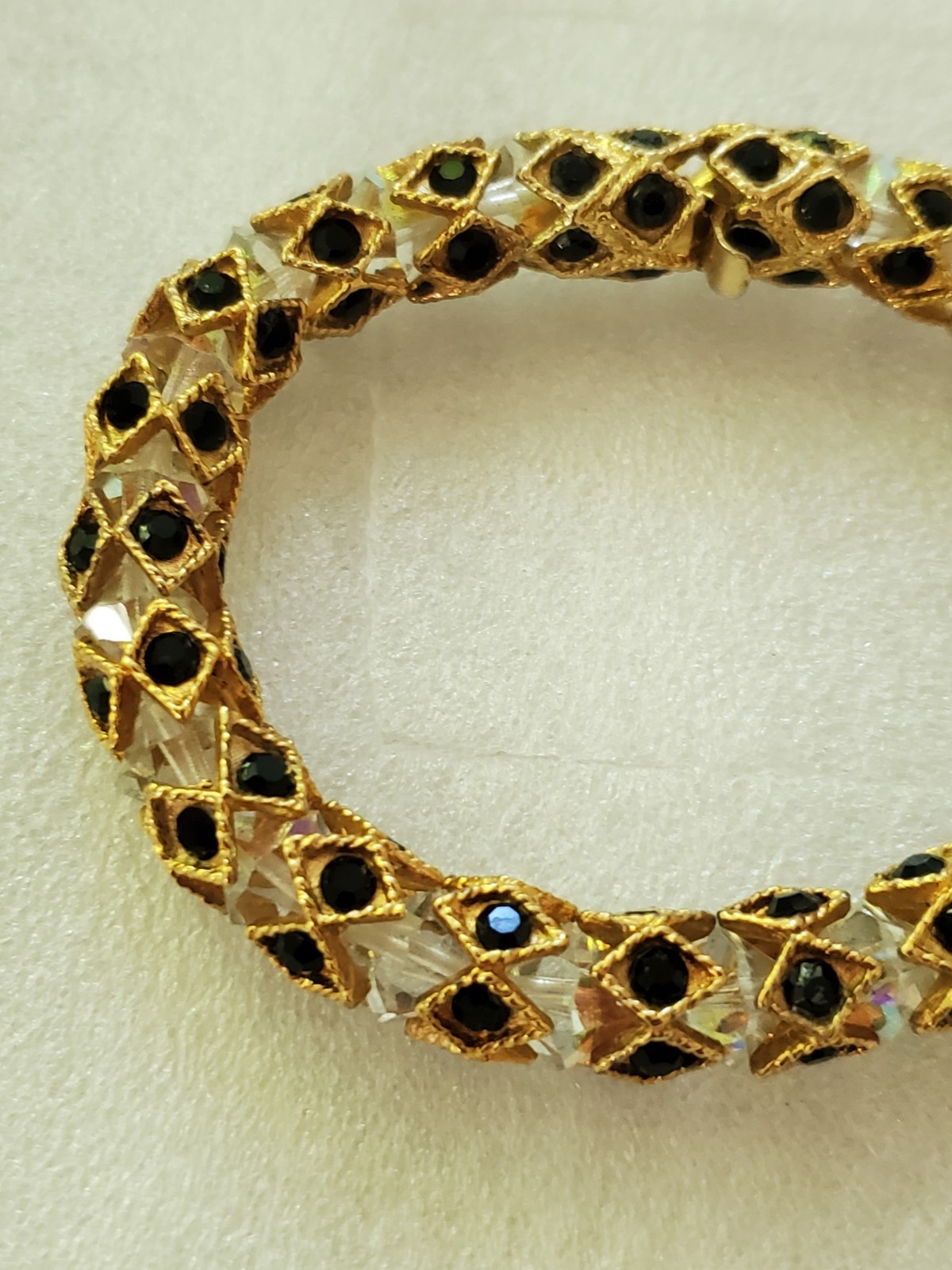 unbranded Beaded gold black white bracelet