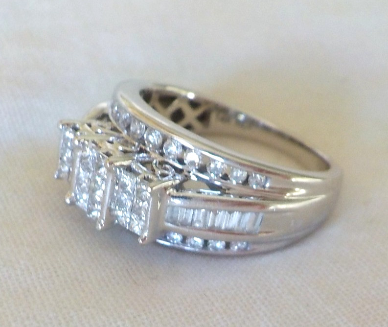 Heavy 14k White Gold Mixed Cut Cluster Diamond Ring – 5.20 gms, Sz 6.75, 0.95 ct