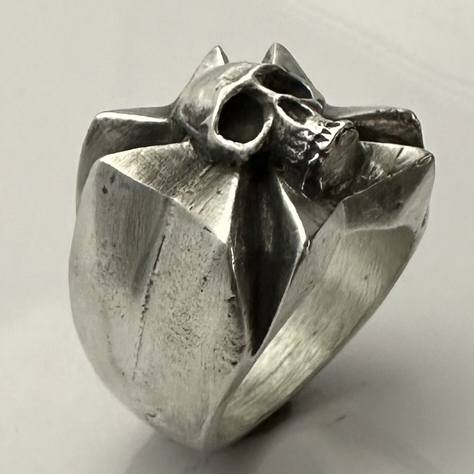 MJG STERLING SILVER.MALTESE CROSS SKULL RING. 21MM SQ. 38 GR. WARHAMMER Sz. 10