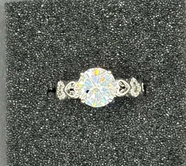 New 2ct Moissanite Ring Size 7 Sterling Silver Open Heart Band Solitaire Sparkle