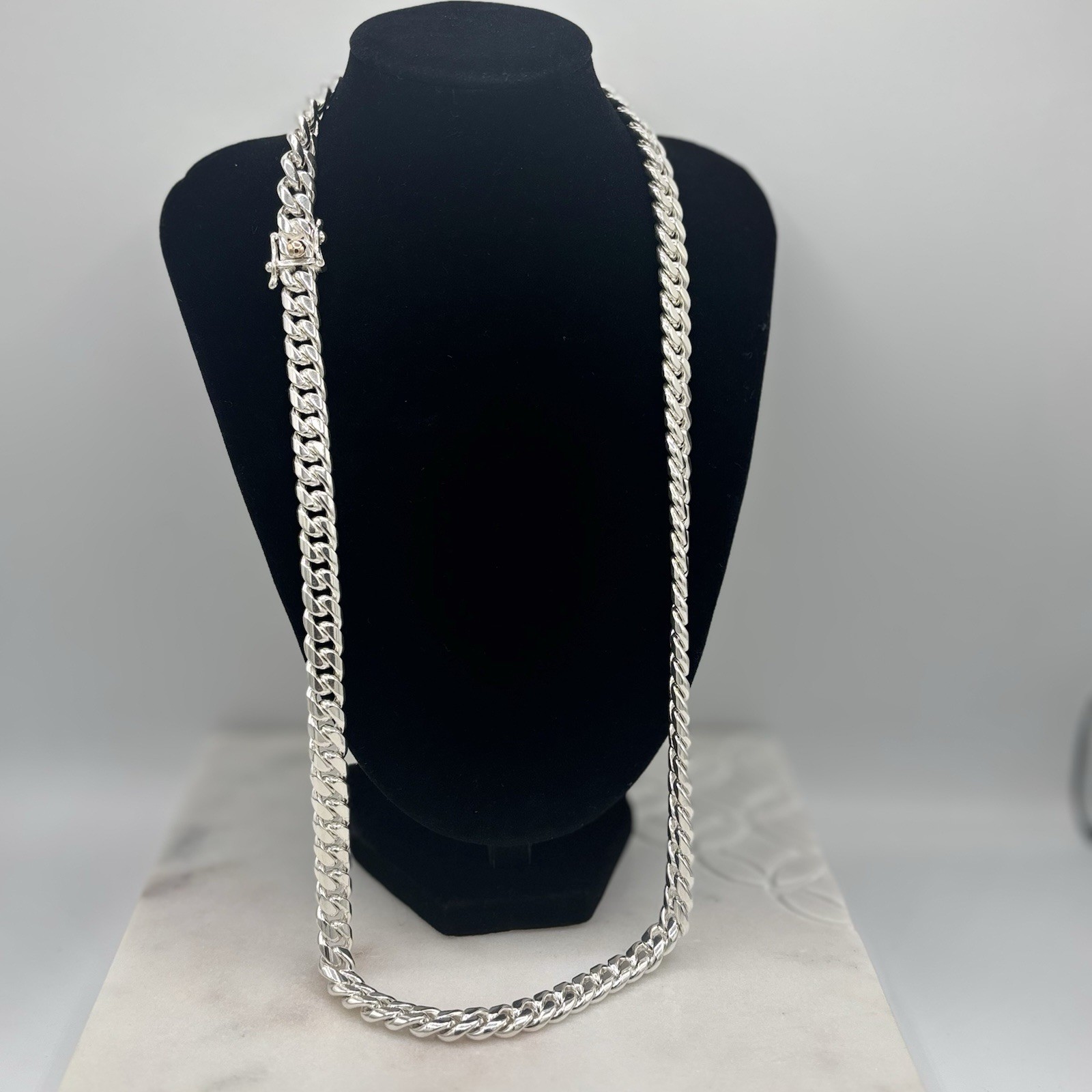 Luxury Silver Miami Cuban Chain Necklace 20 Inches