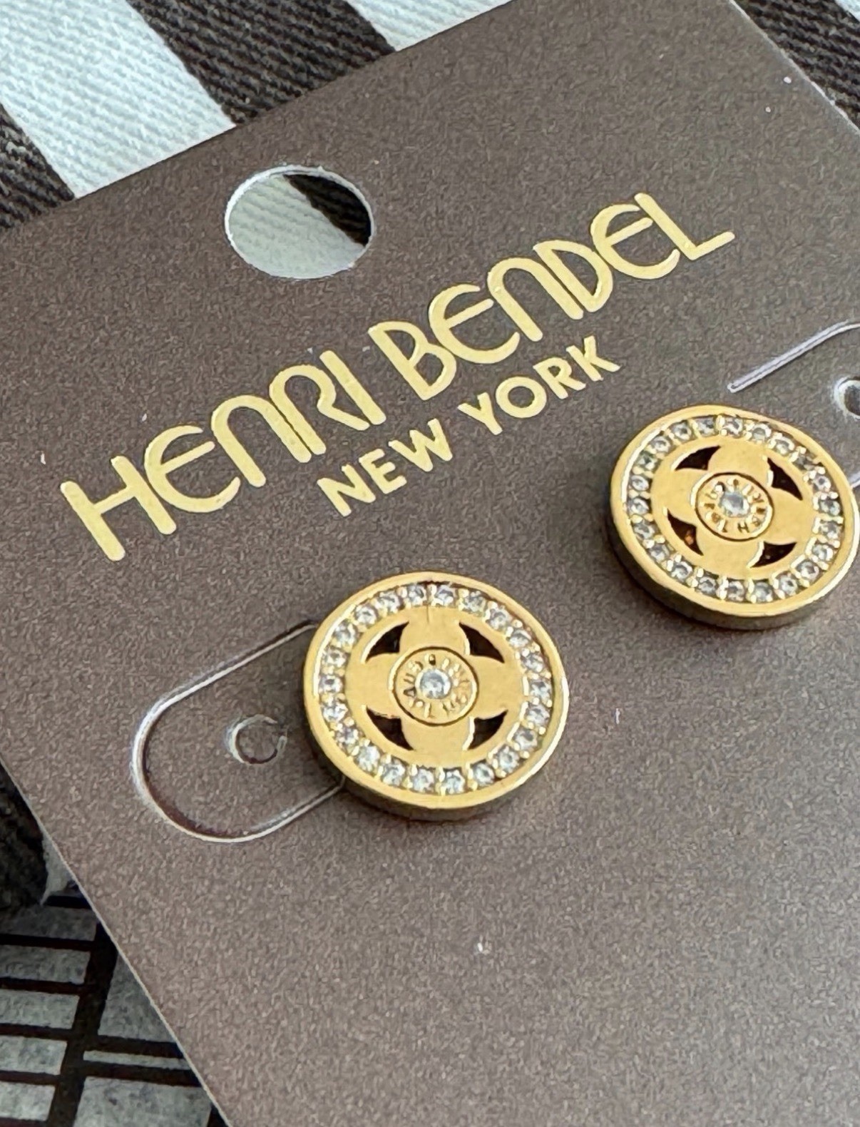 NEW Henri Bendel Pave Signature Stud Round Shape Earrings New! Yellow Gold Color