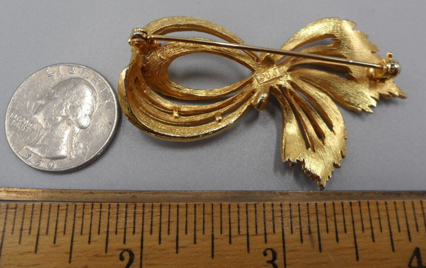 One Loop Bow Brooch Vintage JJ Signed Jonette Brushed Gold Tone 2.25″ Mint