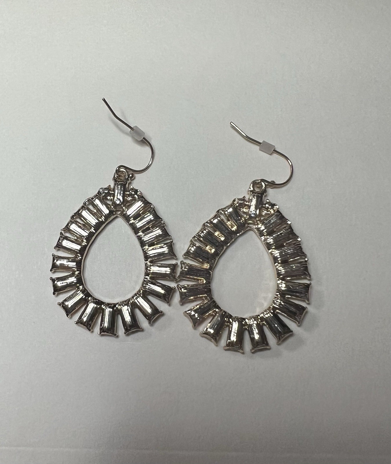 Vintage Christian Siriano NY Baguette Crystal Teardrop Dangle Hook Earrings