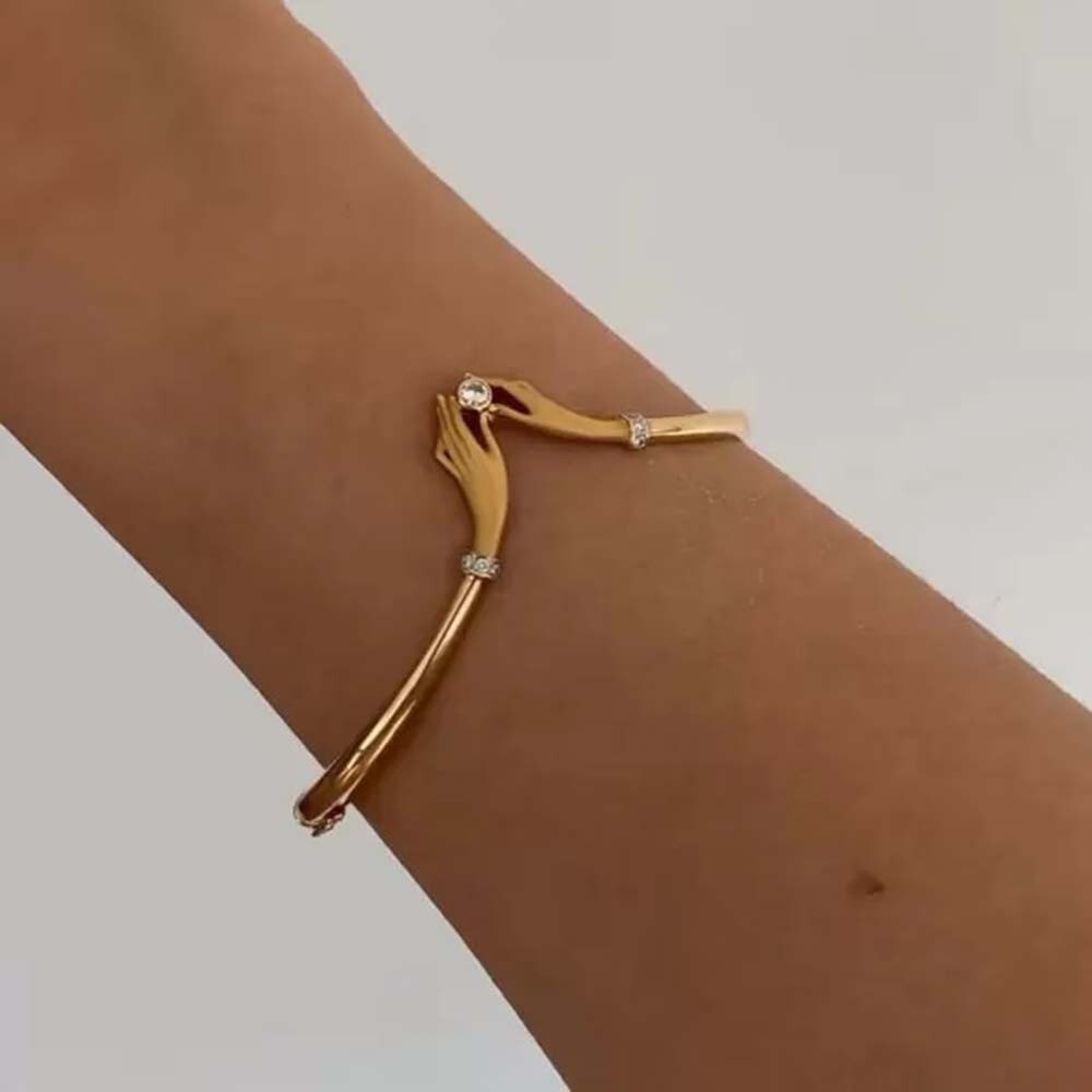 1Ctw Round Cut Moissanite Classic Elegance Women Bangle 14K Yellow Gold Plated