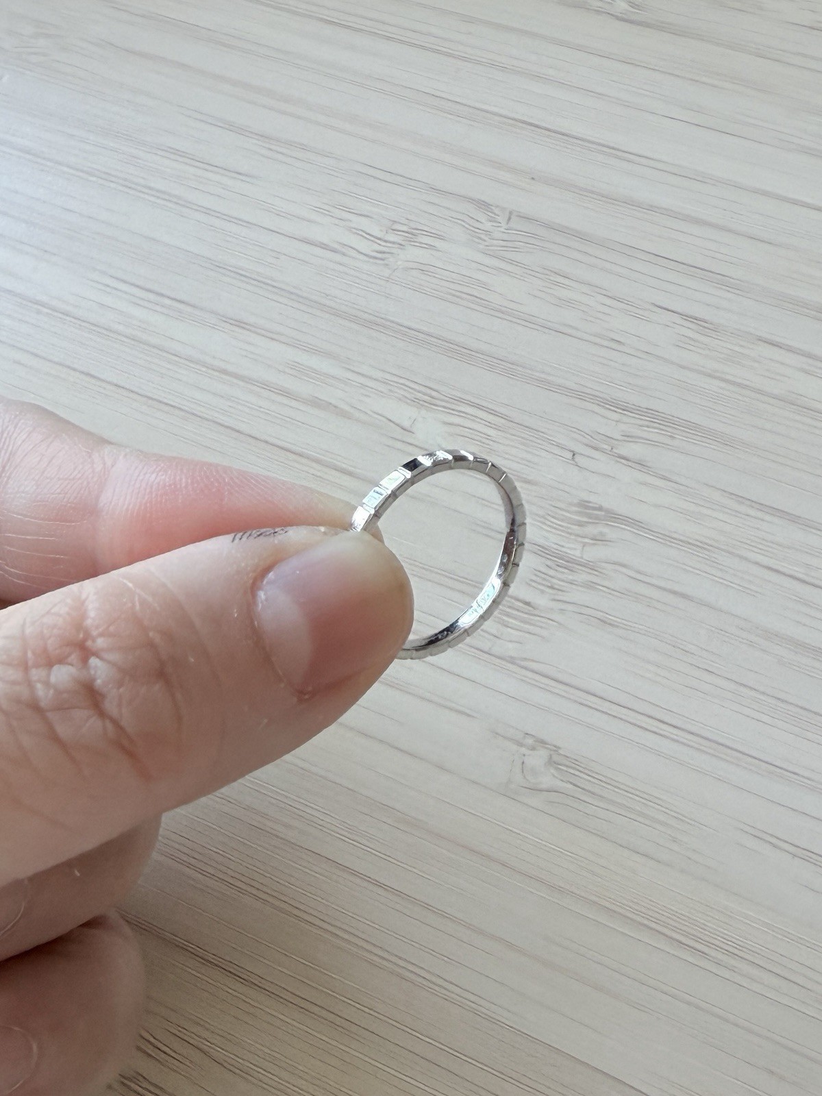 Solid 18K White Gold Custom Ice Cube Ring 1 lap diamond 2 mm Size 6 (52)
