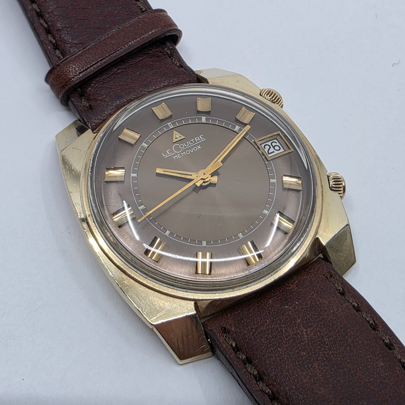 Jaeger Le Coultre Memovox Gold Filled Date Alarm Sunburst Dial 34mm