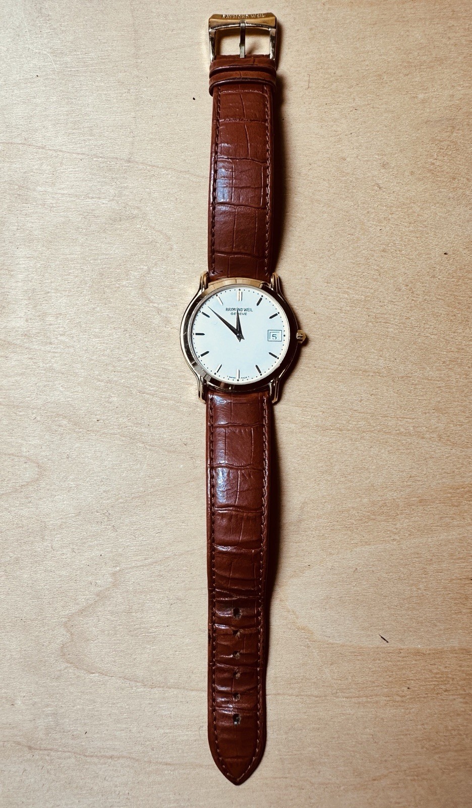 Raymond Weil Geneve Quartz White Dial Date Gold Case Brown Leather 30m