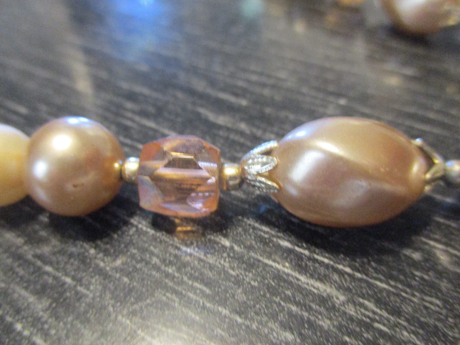 Vintage Retro Faux Pearl Bead 5-1/2″ Drop Dangle Tassel Pendant 17″ Necklace