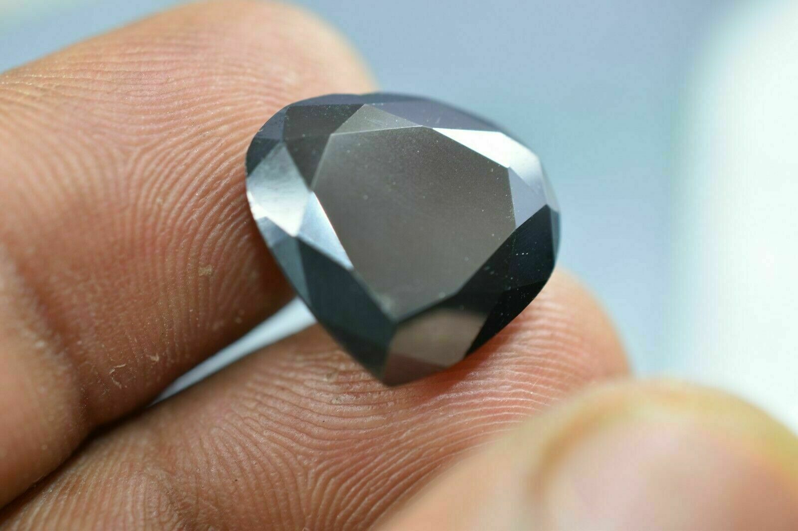Certified 8-9 Ct. heart cut Loose Black Diamond for jewelry