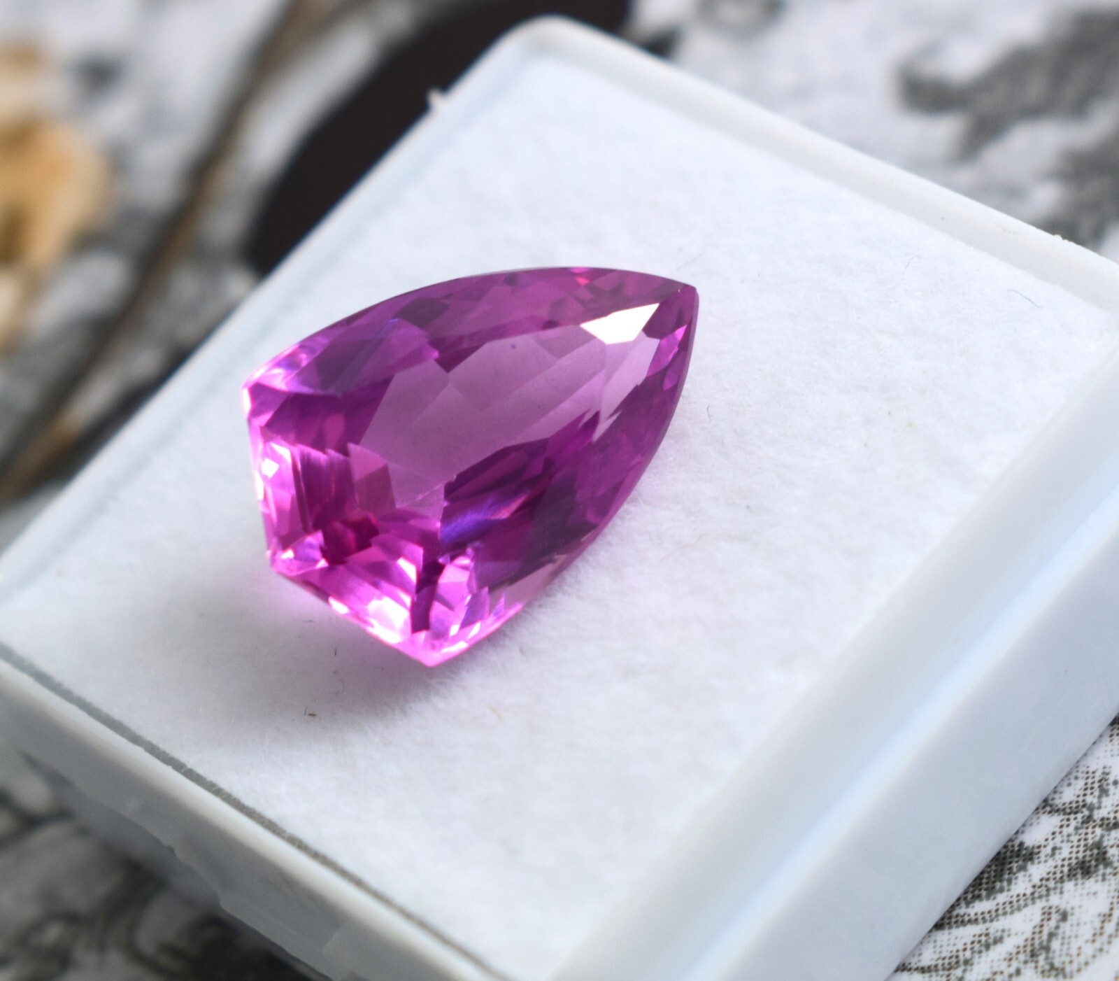 7.30 CT Long Kite Cut Vivid Pink Spinel Excellent Cut Certified Loose Gemstone