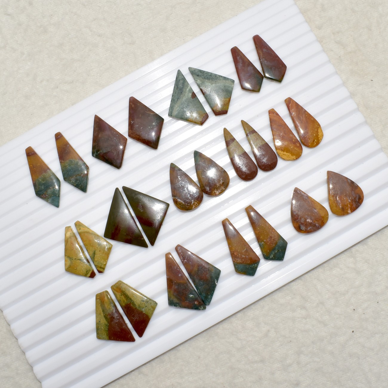Natural Blood Stone Matching Pair Cabochon Loose Gemstone B473