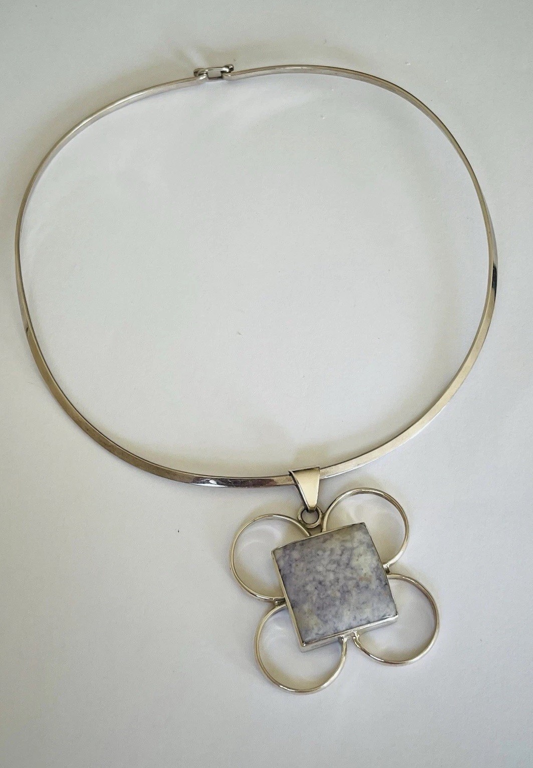 Vintage Mexico Sterling Silver White Lavender Jade Collar Necklace 45 Grams