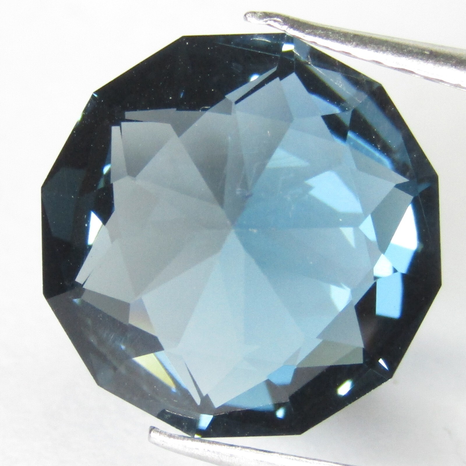 11.09Cts Shimmering Natural London Blue Topaz 13.5mm Round Custom Cut Gemstone