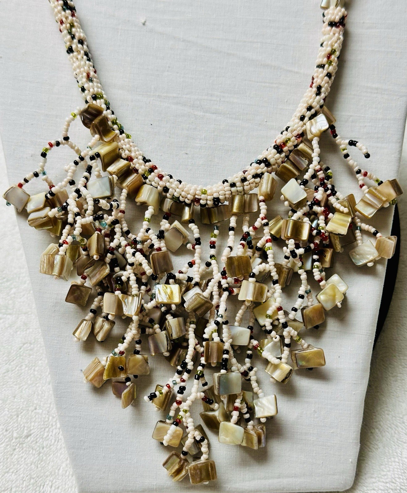 White Black Brown Seed Bead Collar MOP Chunk Dangle Bib Necklace n0237