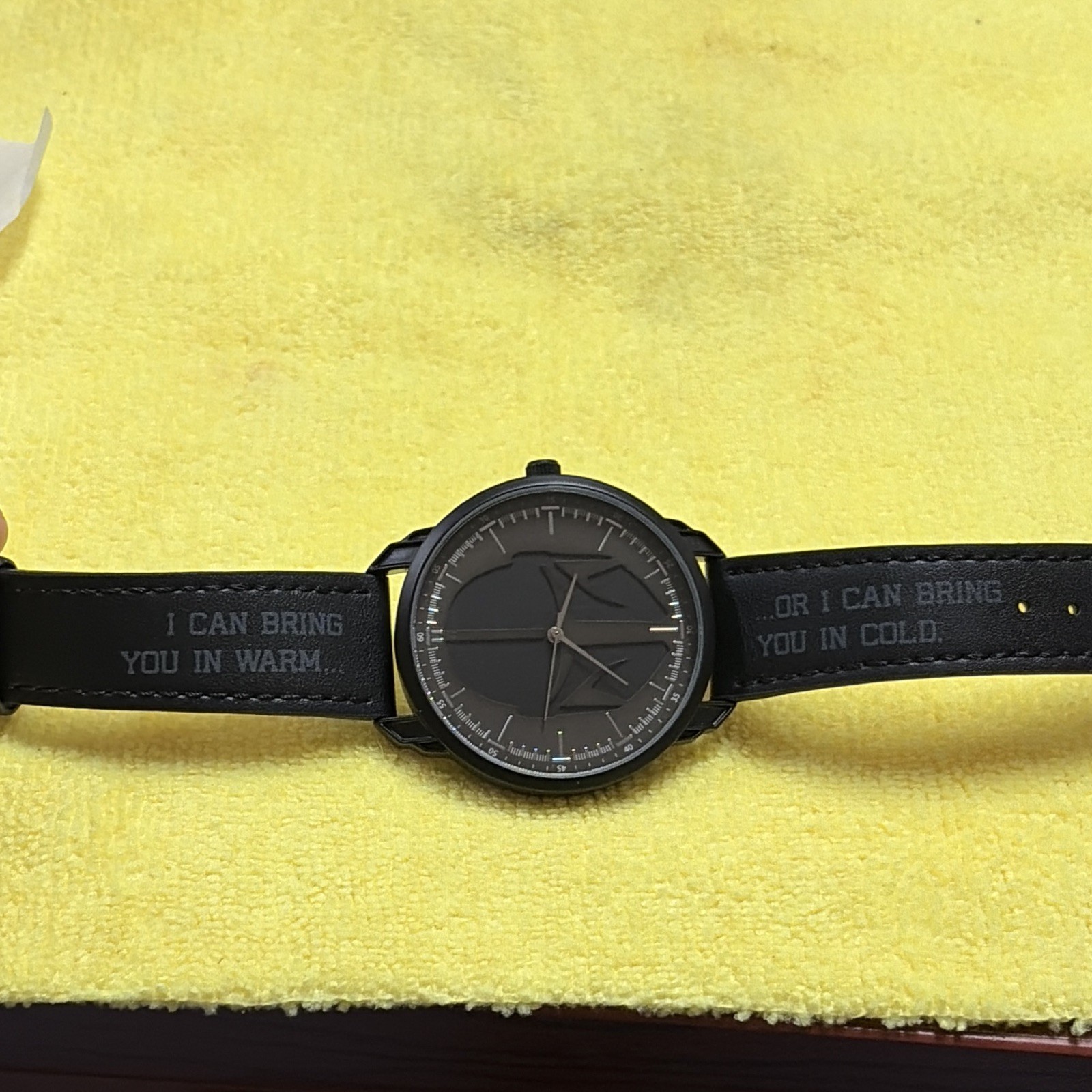 Star Wars The Mandalorian Men’s Quartz Analog Watch Black Dial Leather Strap Box