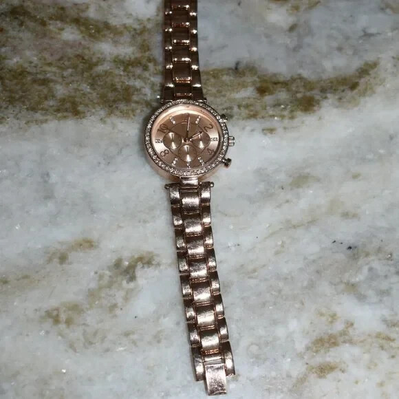 Beautiful Rose Gold Accutime Watch