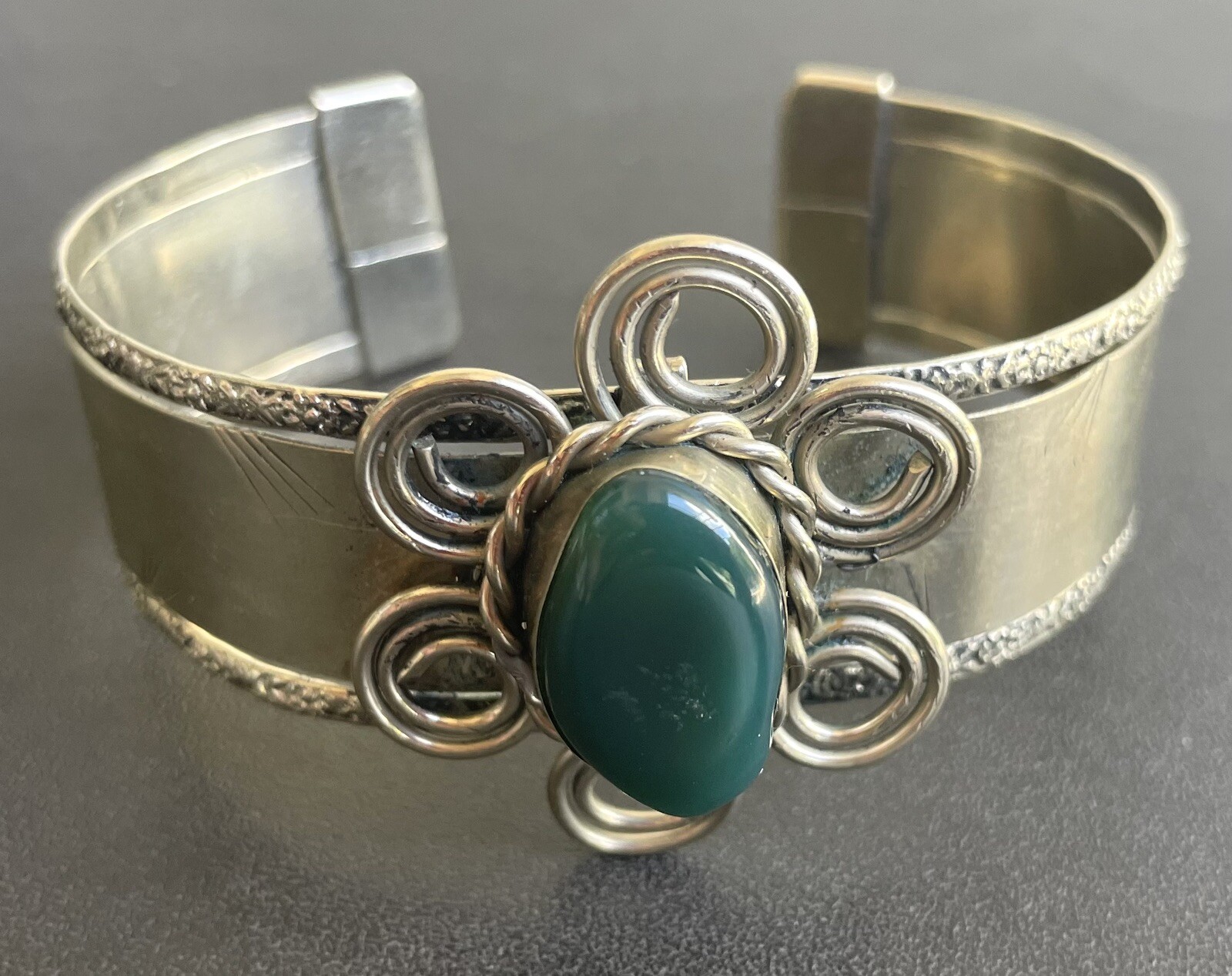 Peruvian Green Agate Semi-precious Stone Cuff Bangle Bracelet Alpaca Silver