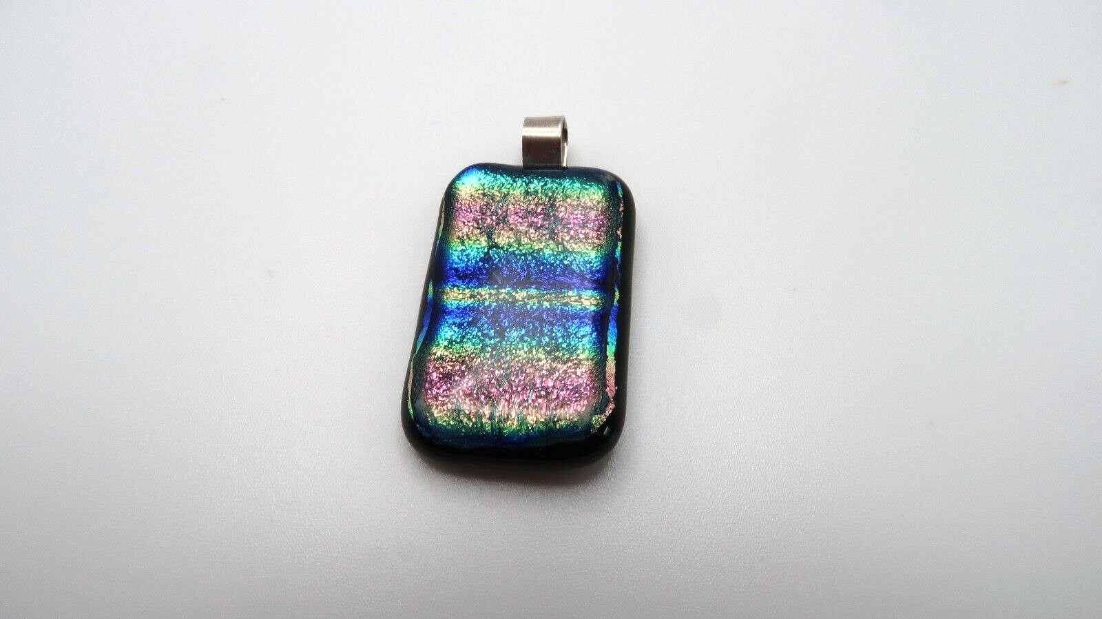 Vintage Silver Hand Made Foil Glass Pendant 3.6cm x 2.5cm NB9