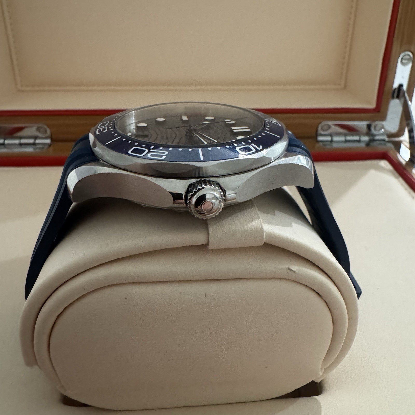 Omega Seamaster Diver 300M Gray Dial Blue Bezel 42mm Rubber & Steel Bracelet