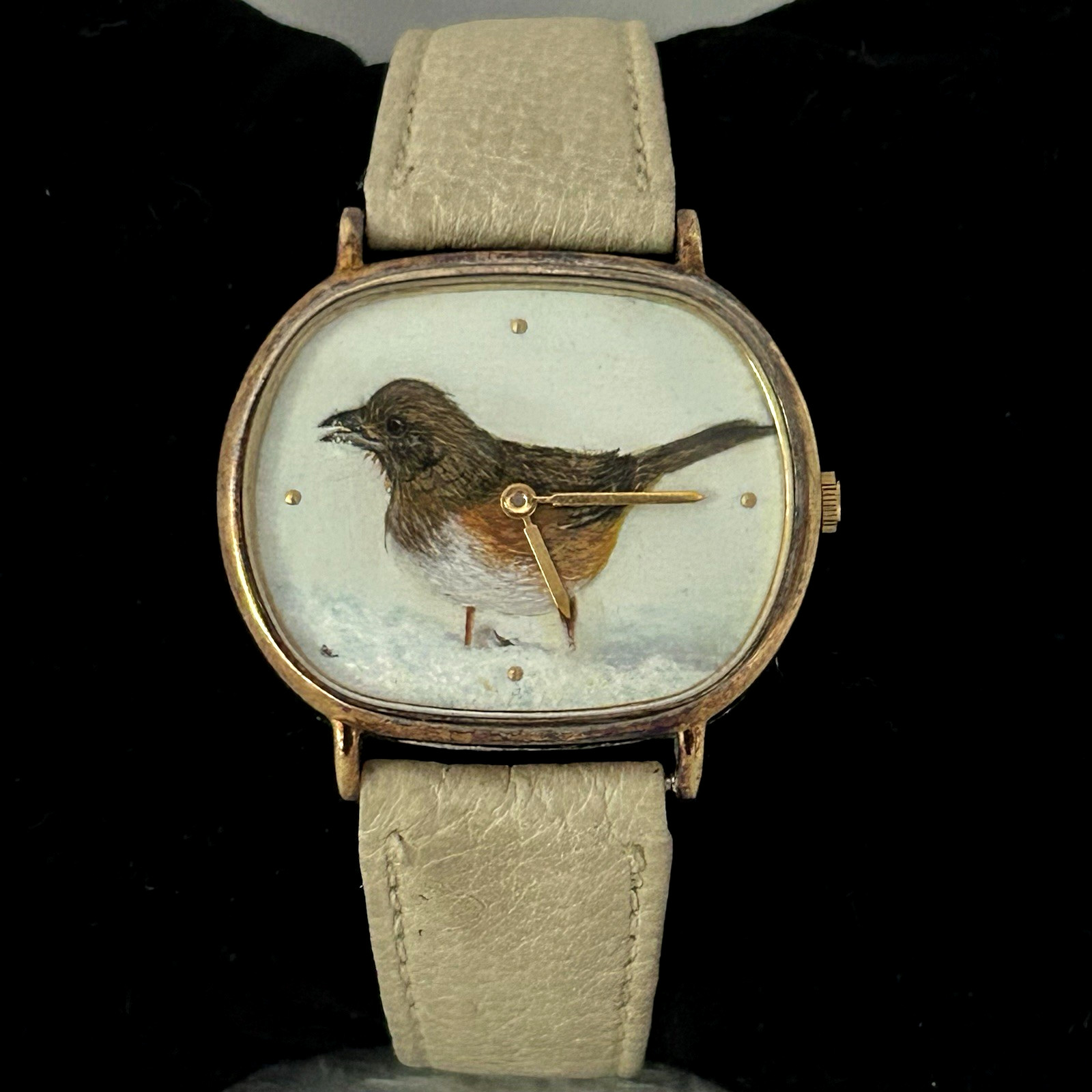 VTG Watch Hand Painted Robin Bird in Snow Artwork Dial Beige Leather New Battery