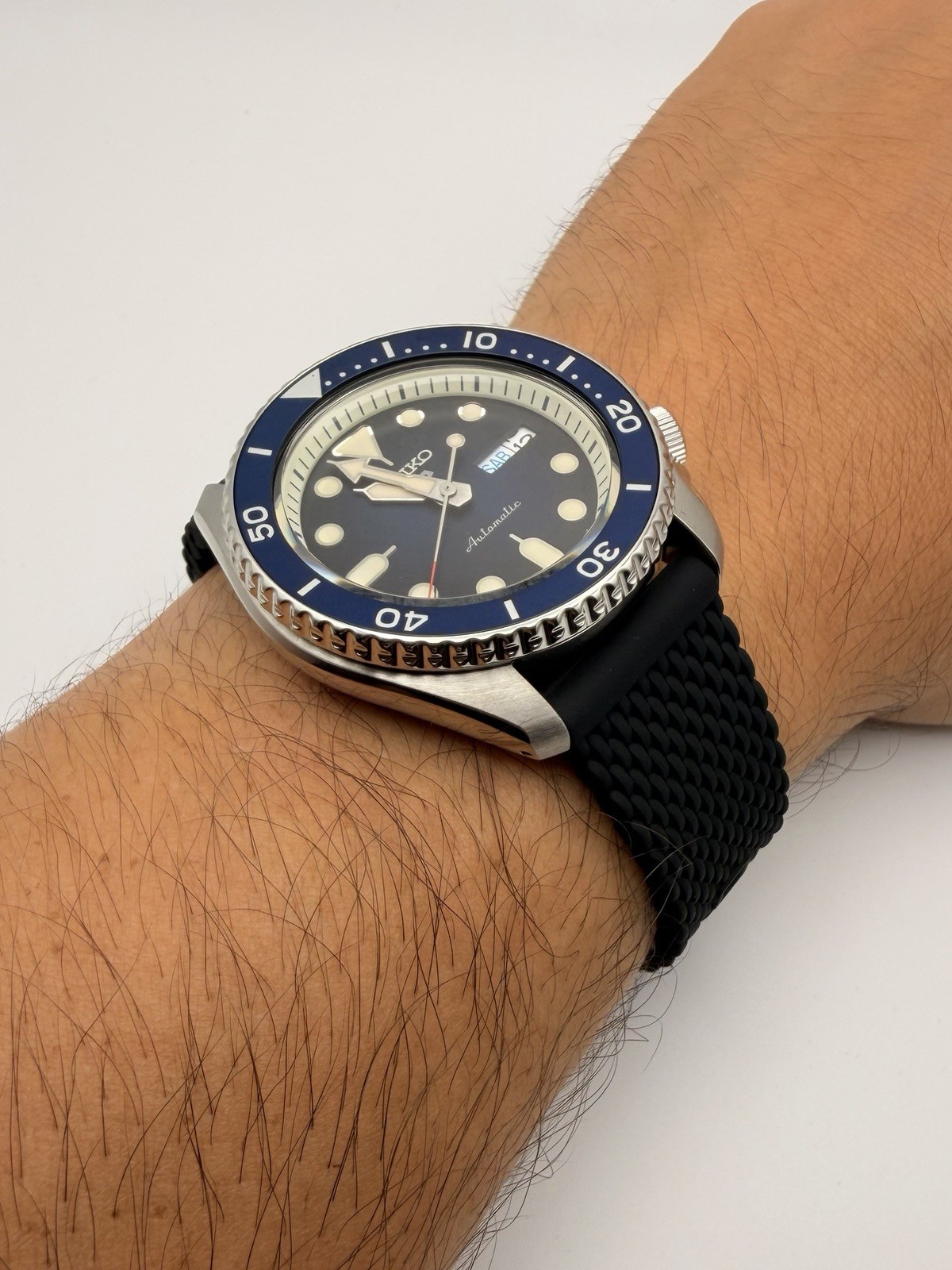 Seiko 5 Automatic Diver 42.5mm Blue Dial/Bezel Day/Date 10 BAR Rubber
