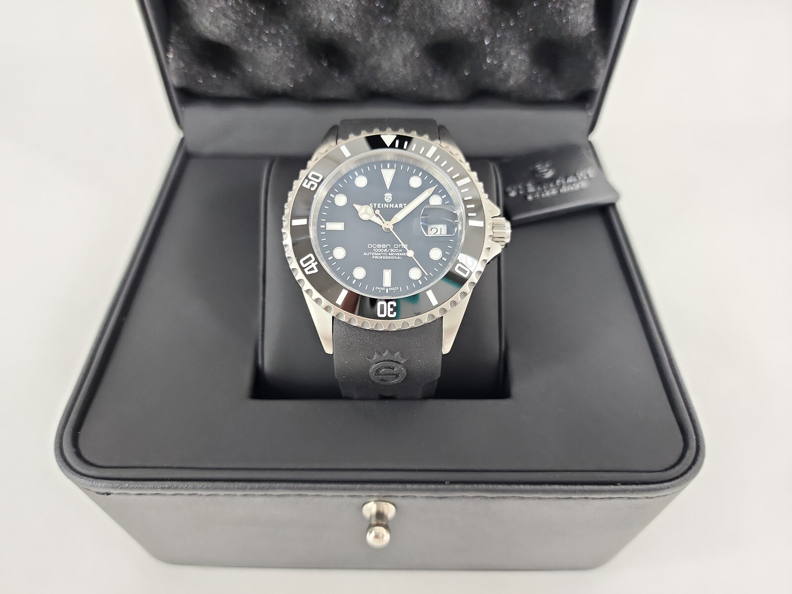 Steinhart Ocean 1 Black Ceramic Swiss Diver Watch 42mm Silicone Band 103-1079