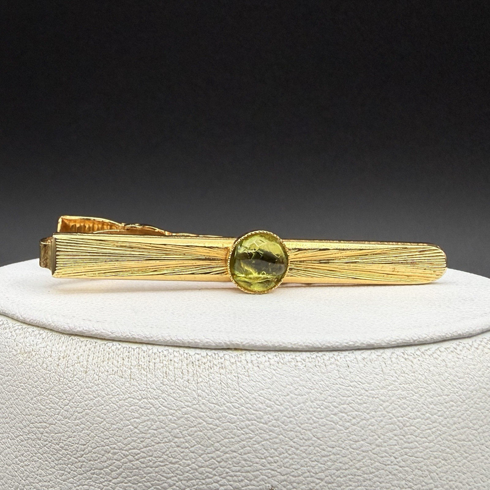 Vintage Green Glass Cabochon Tie Bar Tie Clip Gold Tone Textured Mid Century Mod