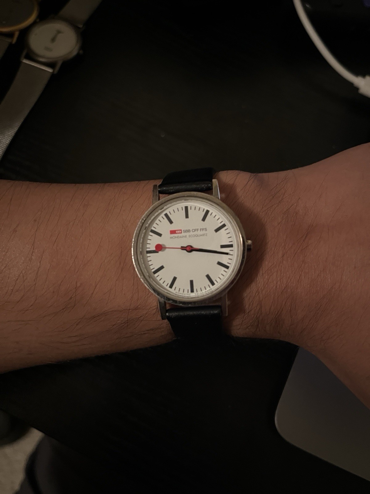 FREE SHIPPING! Mondaine SBB CFF FFS Official Swiss Railways Watch M7606.209