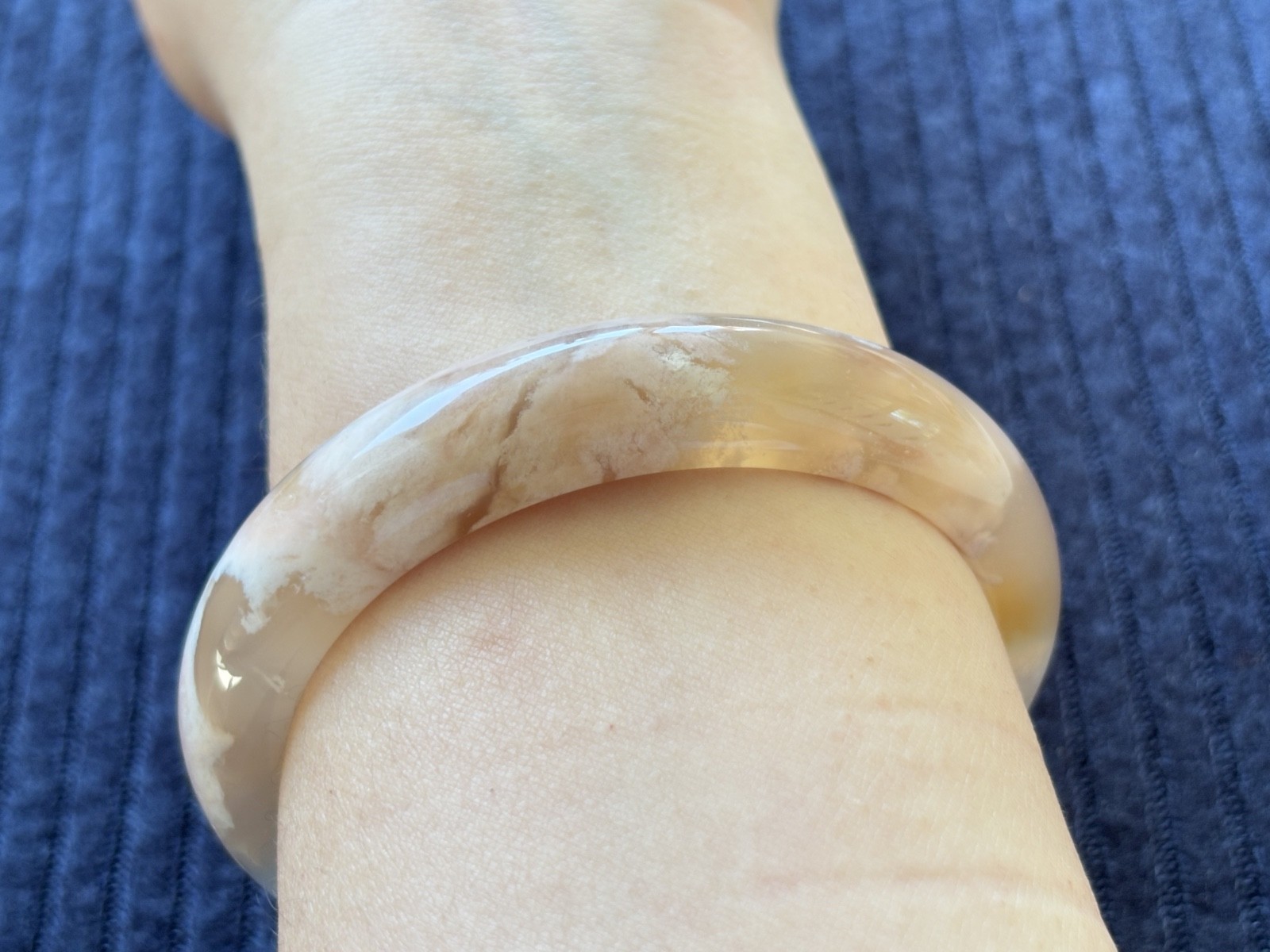 59mm Natural Cherry Blossom Agate Bangle Sakura Flower Quartz