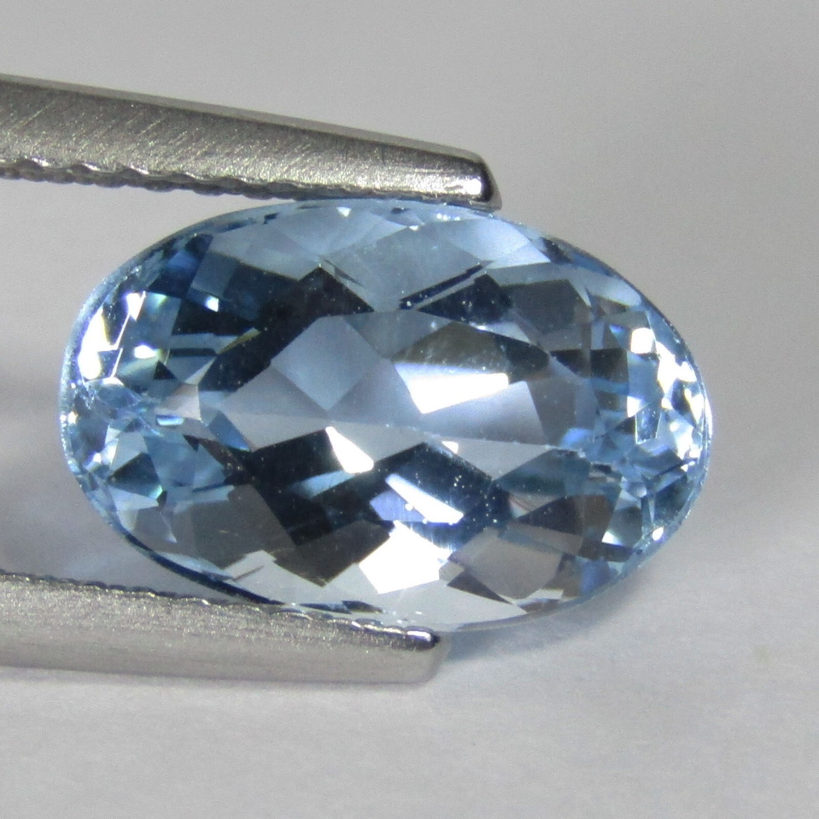 3.06Cts Natural Ravishing Unheated Aquamarine 11×7.2×6.2mm Oval Brazil Gemstone