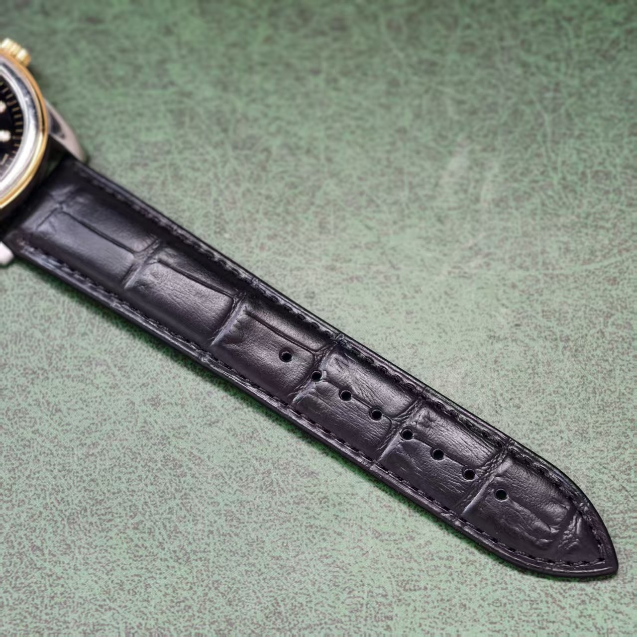 Tudor Black Dial Glamour M55003-0037 Men’s Watch Automatic 35.8mm Date Gilding