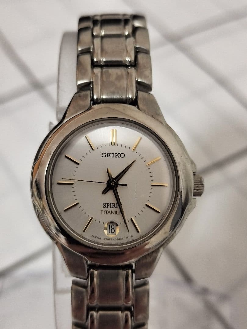 Excellent condition SEIKO SPIRIT TITANIUM 7N82-0380 wristwatch
