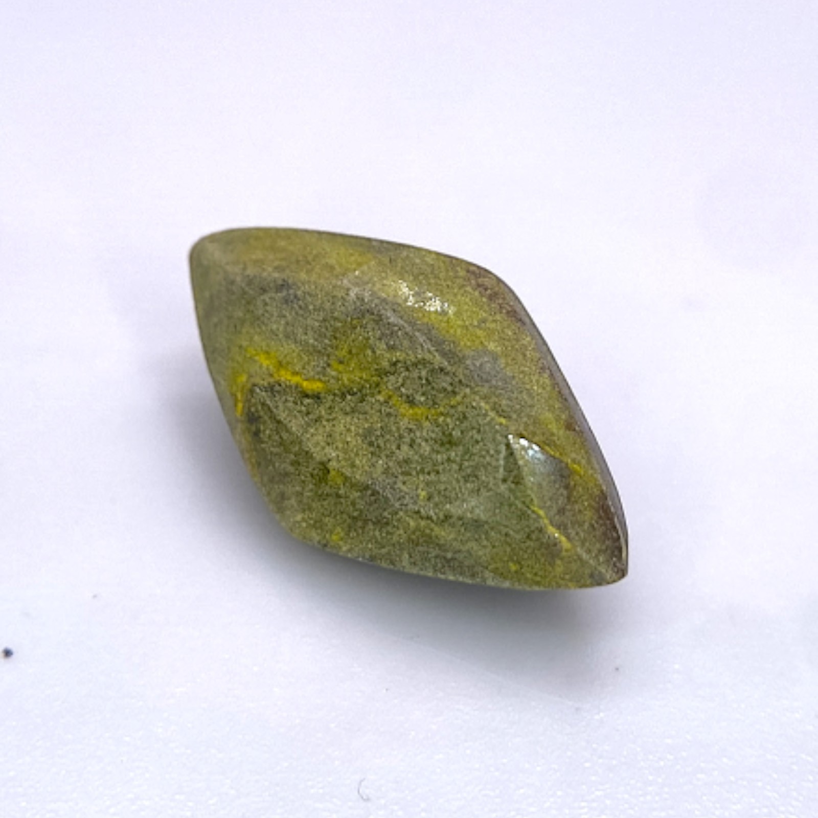 11.70 ct FLUORELLESTADITE IN MATRIX – USA – Natural Rare Untreated Faceted Gem