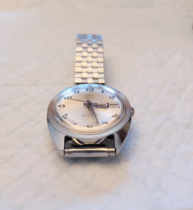 Vintage Timex Electric Dynabeat Mens Watch All Silver Tone With Day-Date SS Band