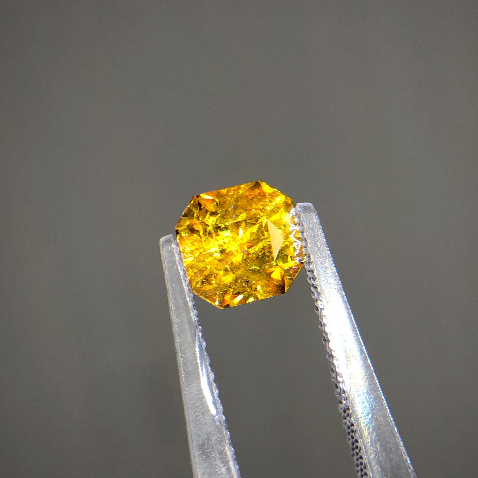 1.45 Carat Natural Full Fire Sphene Titanite Fancy Cut Gemstone For Jewelry