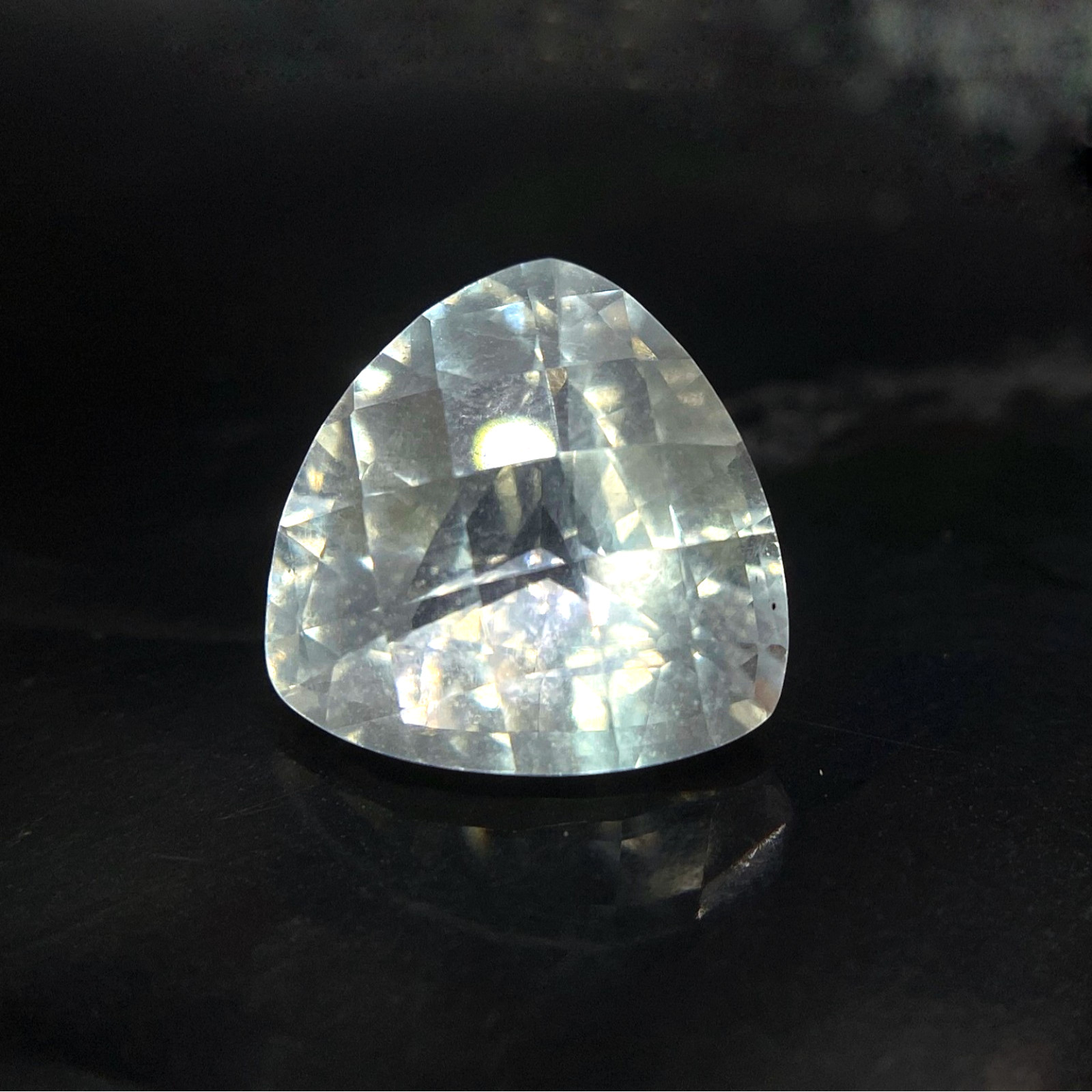 6.30 ct IOLITE – SRI LANKA – Rare Untreated Faceted COLORLESS CORDIERITE