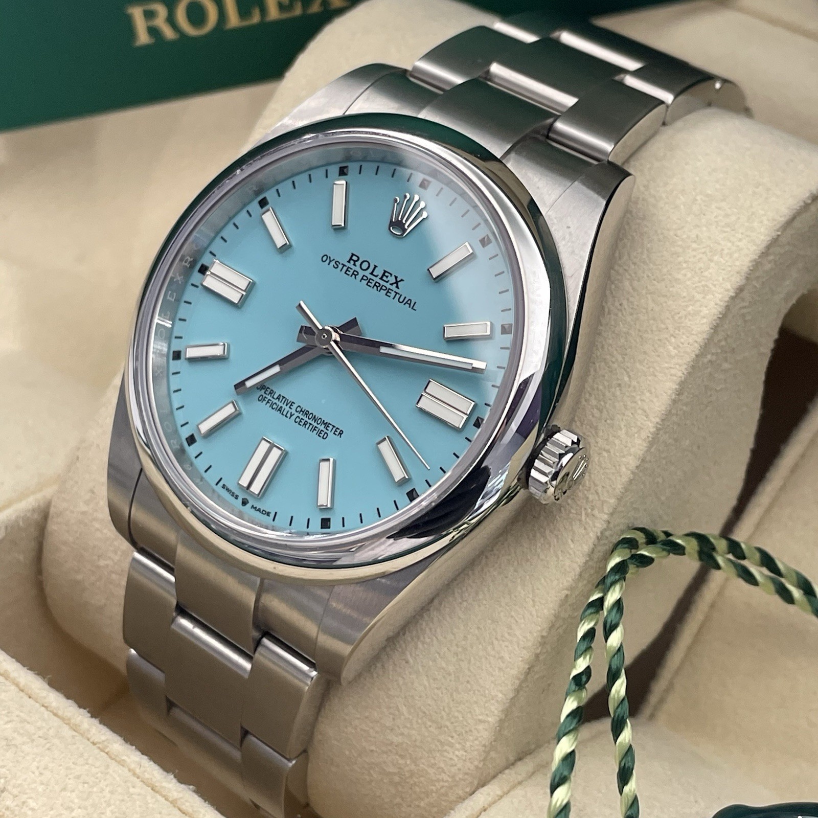 ROLEX OYSTER PERPETUAL 41mm TURQUOISE BLUE DIAL ref: 124300