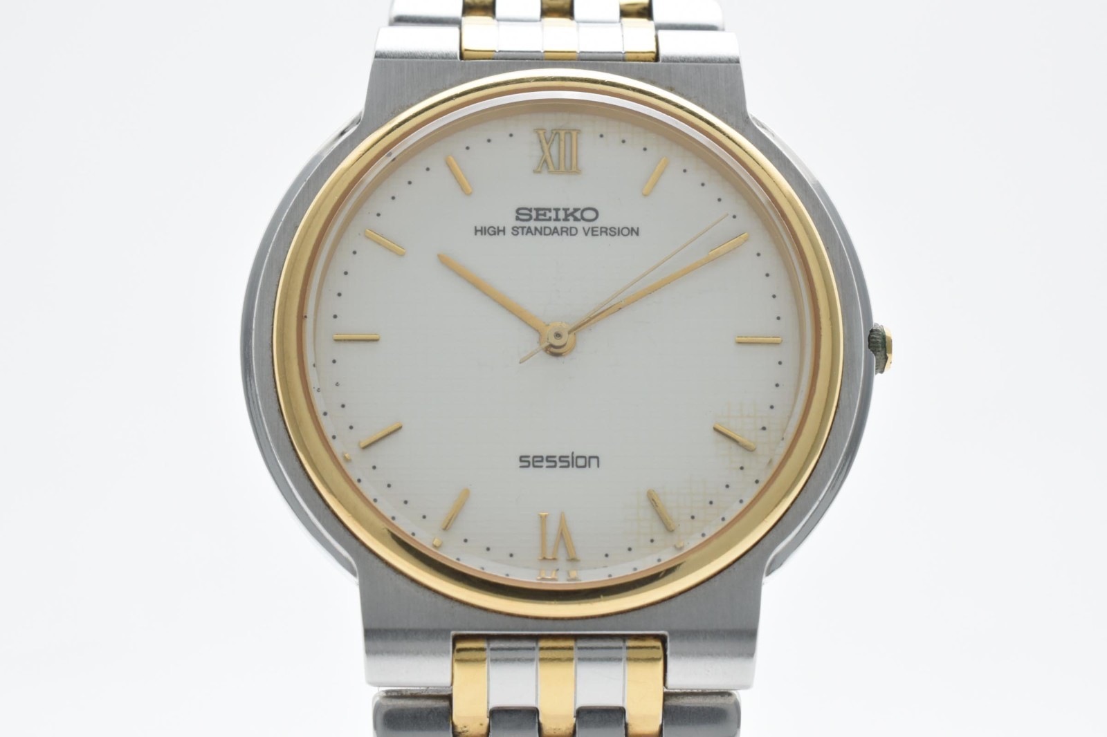 SEIKO Session 8N41-7010 Quartz Two-Tone Analog Bracelet Watch Silver Dial 34mm