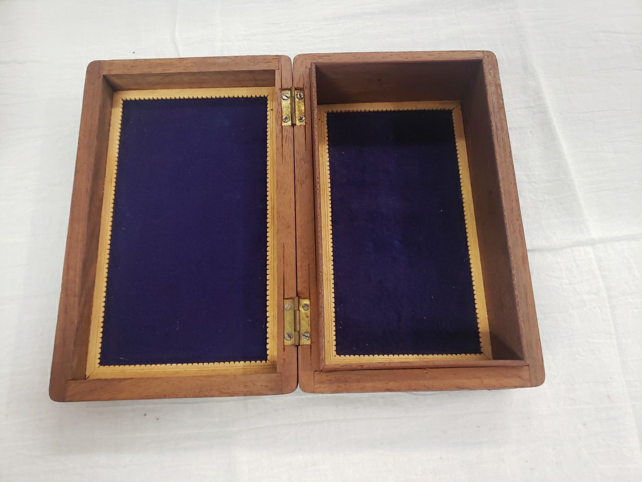 Taj Mahal Hand Carved Jewelry Trinket Keepsake Wooden Storage Box
