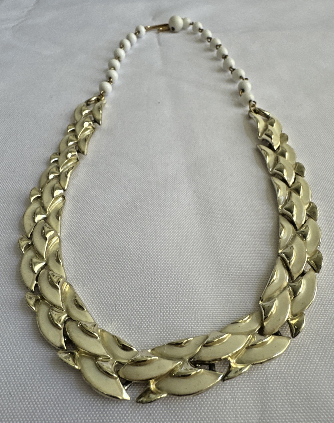 Vintage Coro Signed White Enamel Chevron Leaf Link Choker Necklace 1950s