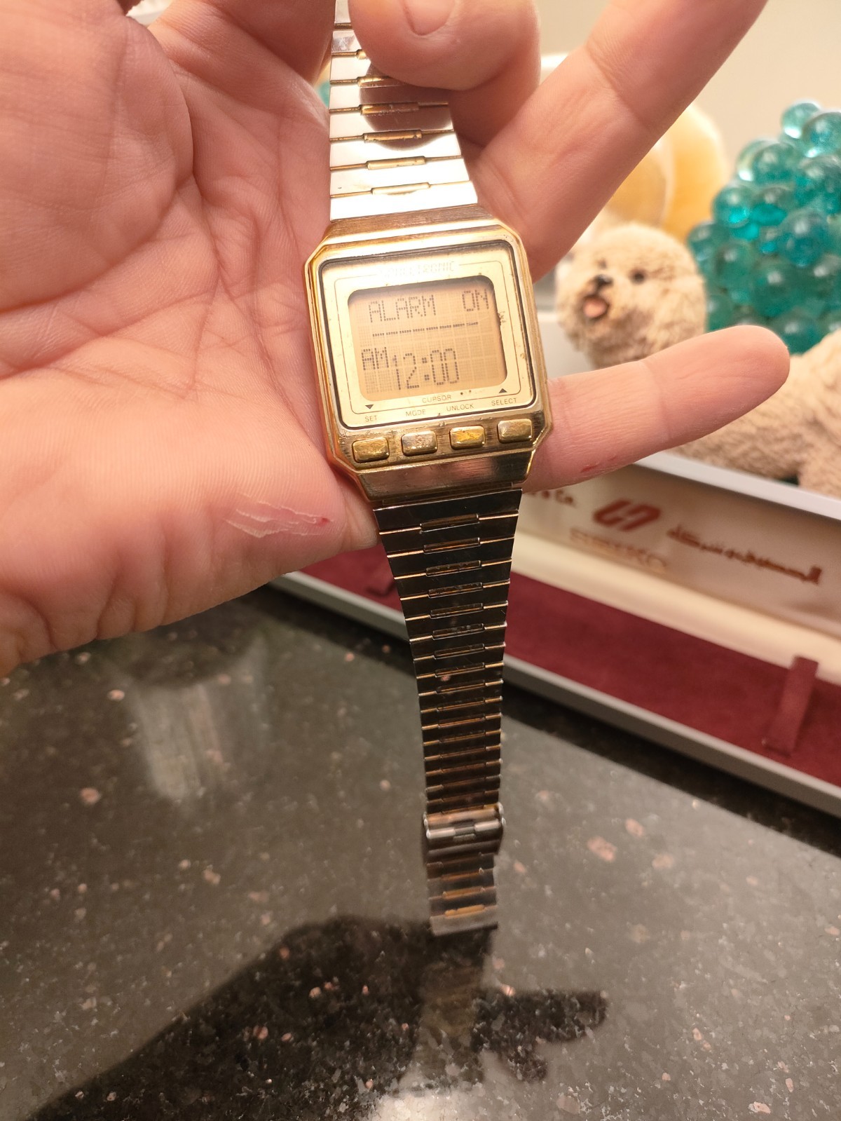 1984 VINTGE SEIKO SPACETRONIC W030-0010A0 DIGITAL ISLAMIC WATCH GOLD & SILVER