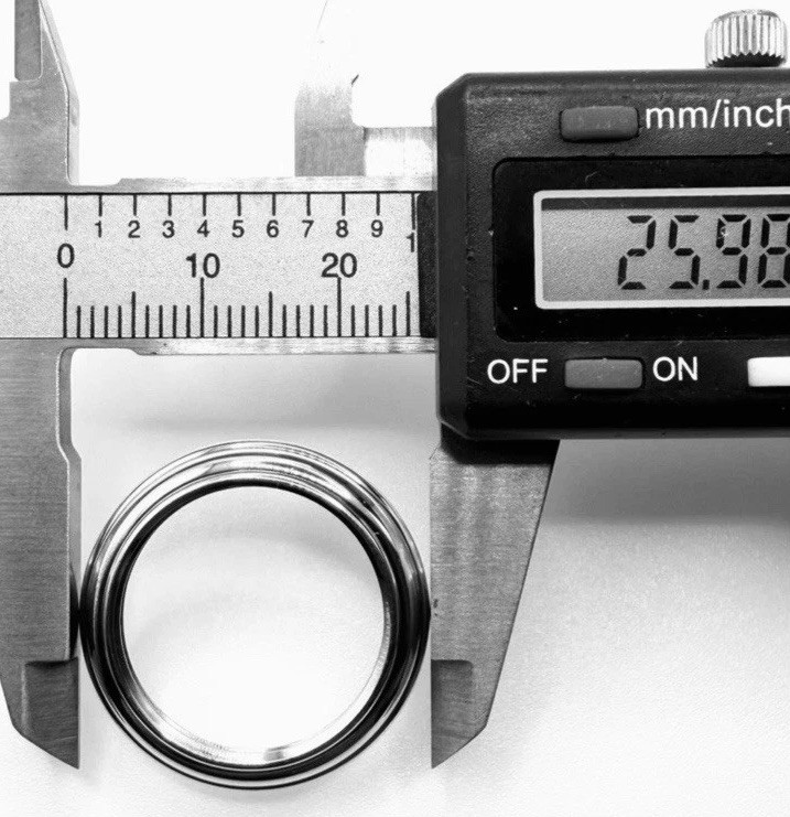 NOS Genuine Gucci 11/12.2, 1100, 1200 Stainless Steel 26.0mm Screw-down Bezel