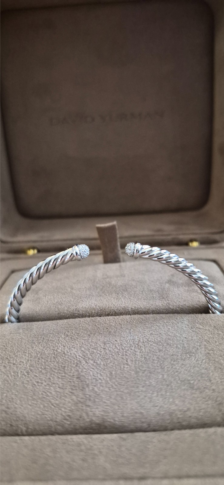 David Yurman 18k White Gold cable bracelet. With Mave’ diamonds