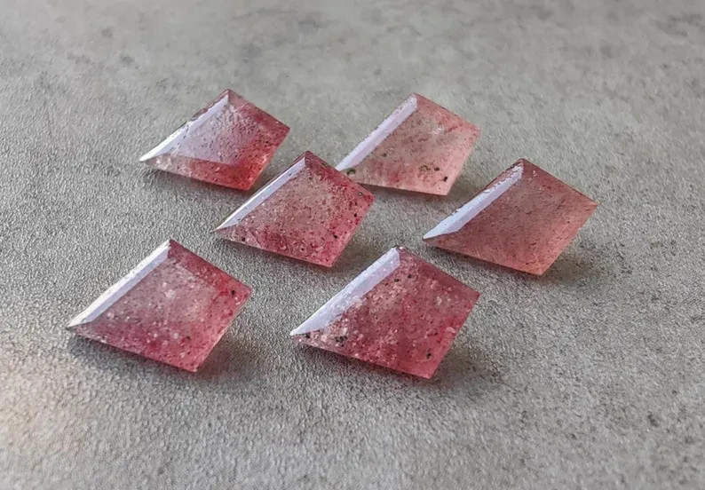 [WHOLESALE] NATURAL PINK STRAWBERRY FACETED KITE SHAPE LOOSE GEMSTONE