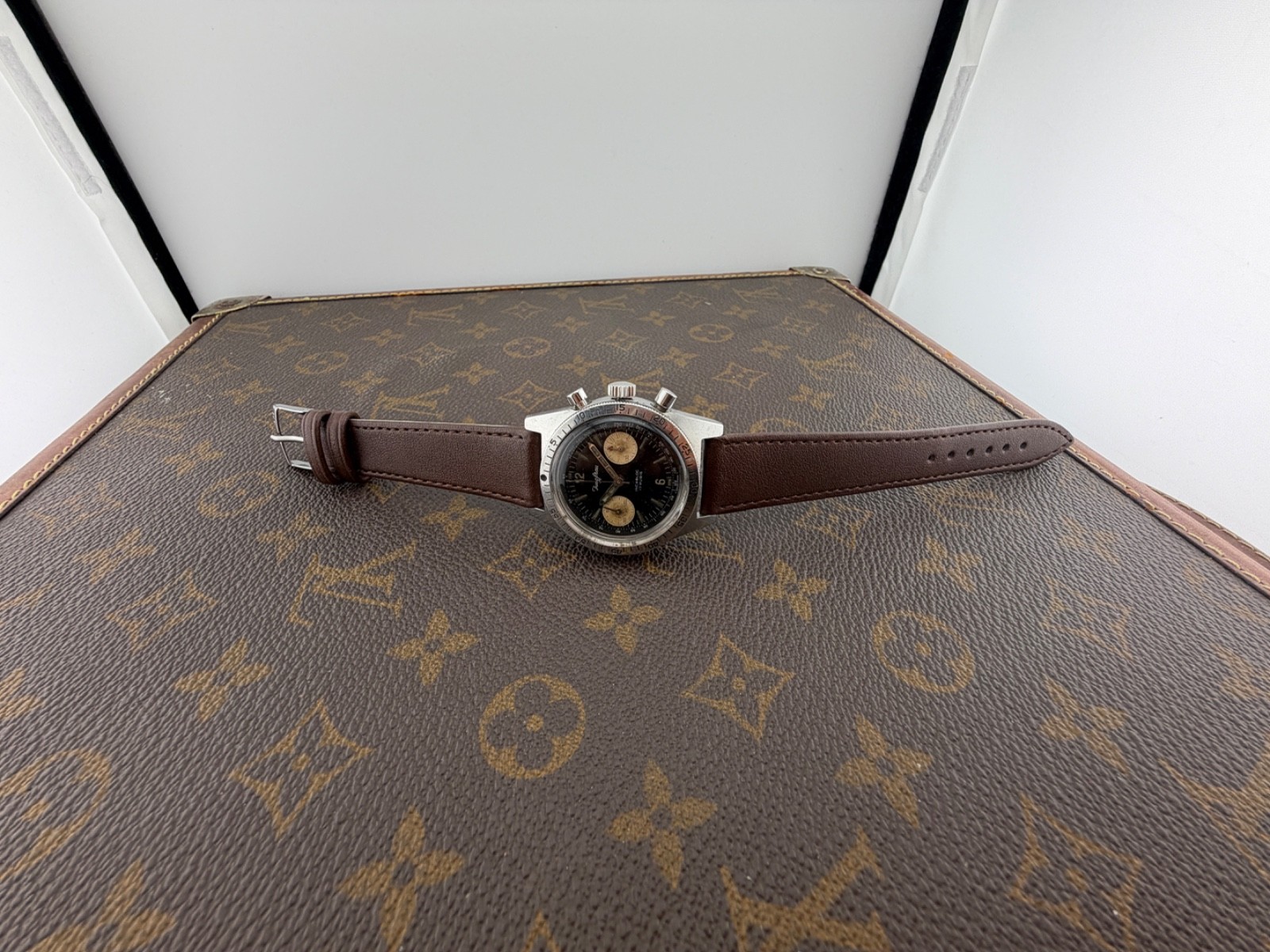 Jungfrau Skin Diver Chronograph Caliber 149 Stainless Steel Swiss