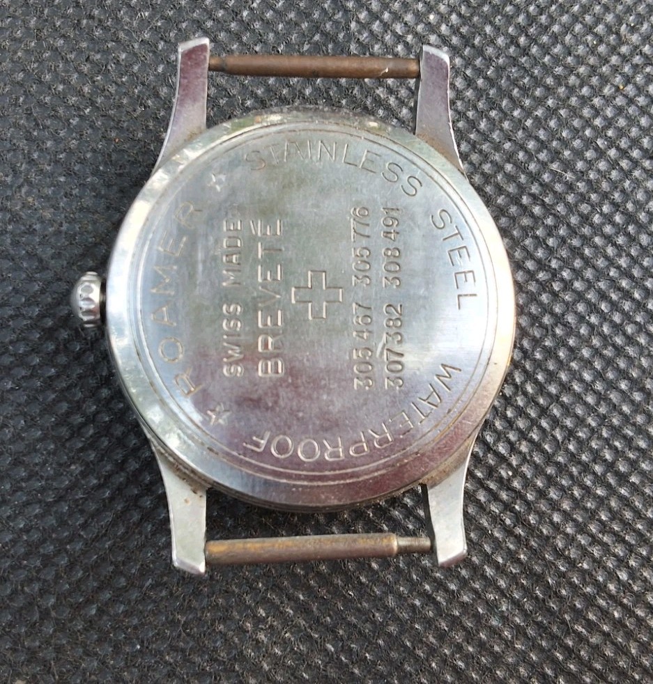 Vintage Roamer Manual Wind Date 17 Jewels Swiss Made Wrist Wrist Watch 35 mm.